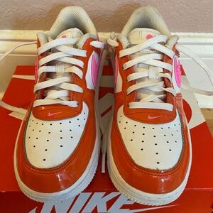 Girls Valentine’s Day Nike size 2. Worn twice. Good condition
